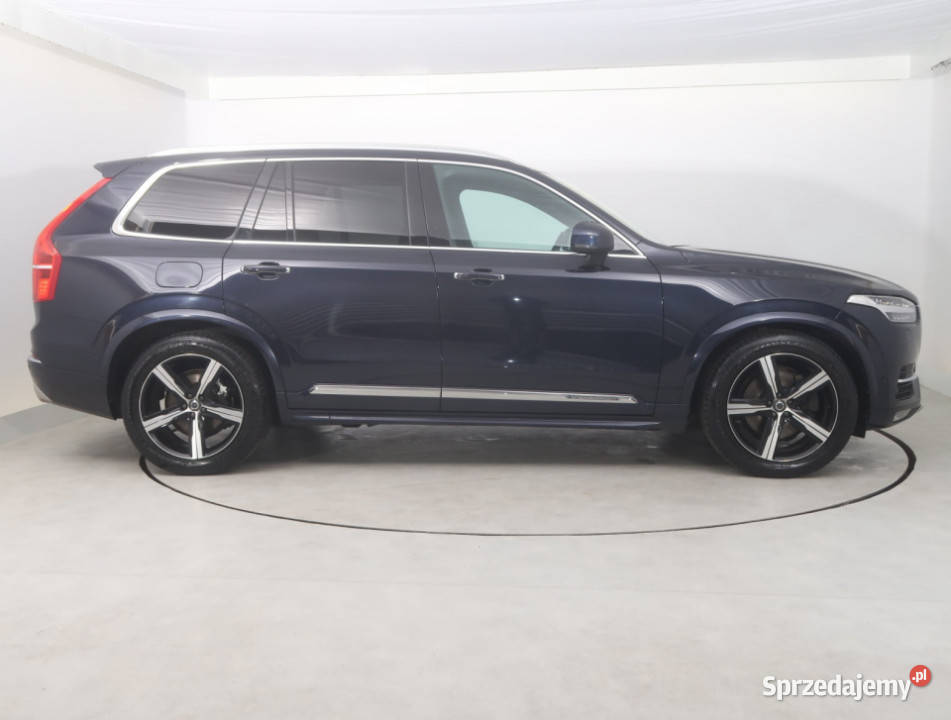 Volvo XC90 D5 AWD światła LED sprzedam