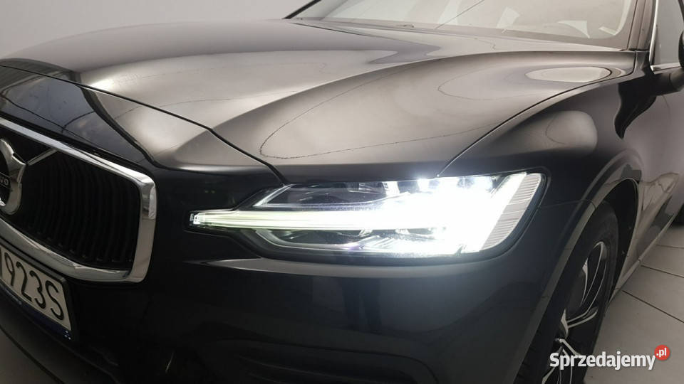 Volvo V60 B4 D Core Z Polskiego Salonu Faktura światła przeciwmgielne V60 Warszawa