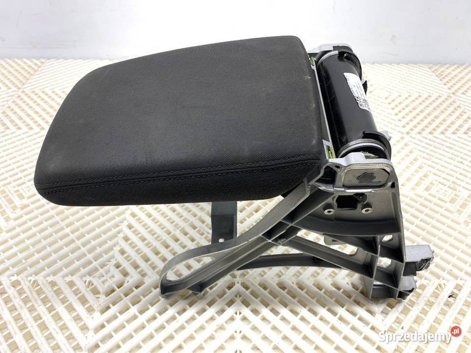 PODŁOKIETNIK AUDI A4 B9 Kombi 8W0864283A