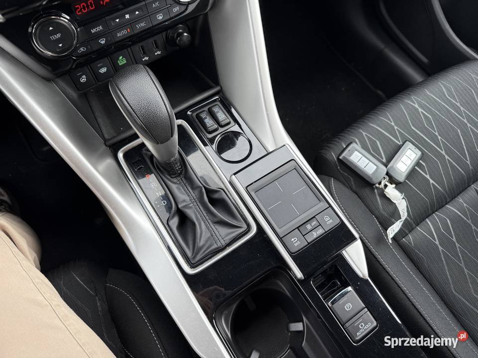 Mitsubishi Eclipse Cross 15 BENZYNA Serwisowany czarny Konin