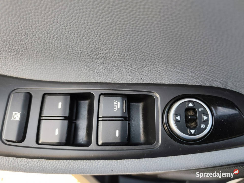 Hyundai i20 SPORT Bezwypadkowy wyposażenie isofix łódzkie Zgierz