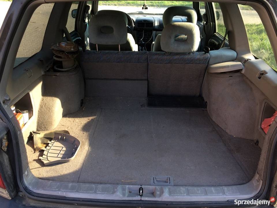 Subaru Forester 1998 sprzedam w całości dużo