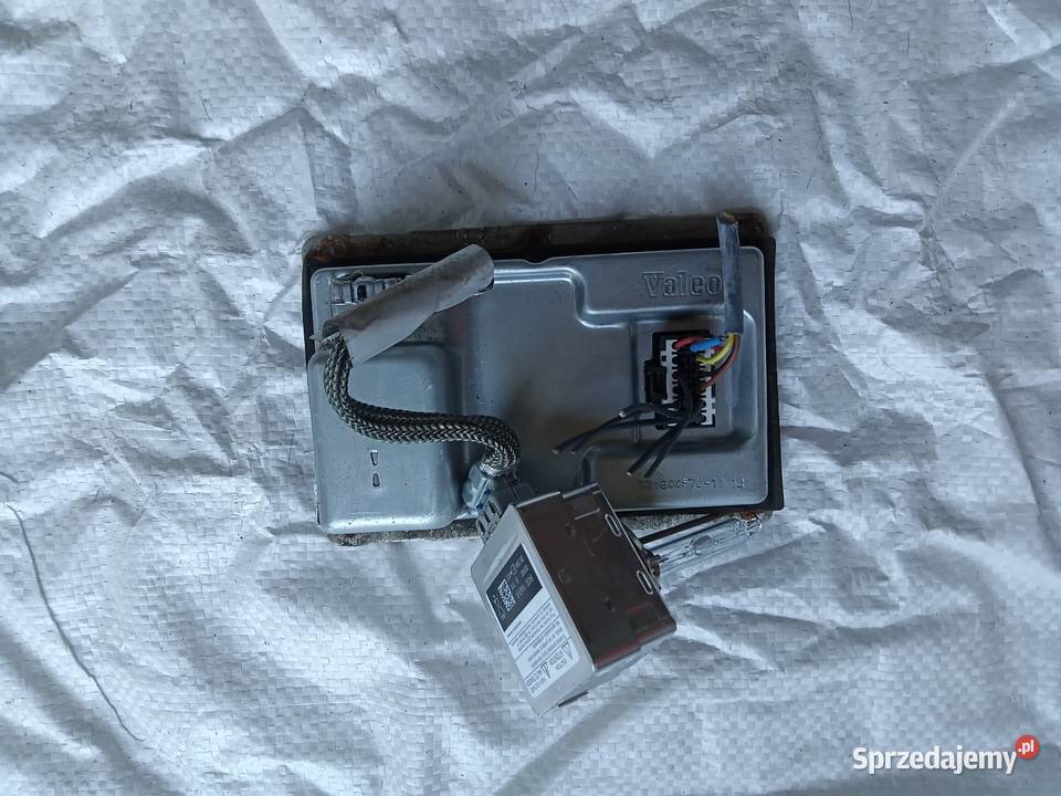 Przetwornica Xenon Valeo 73010137N osobowe sprzedam
