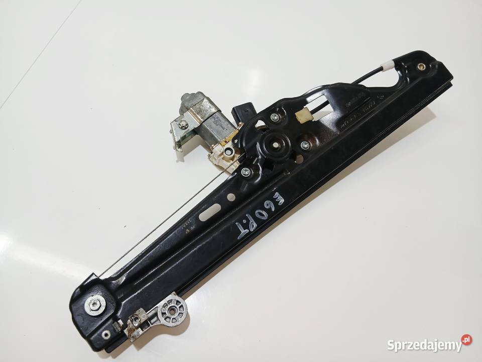 PODNOŚNIK SZYBY PRAWY TYŁ BMW E60 E61 7034388 osobowe Strzyżewice