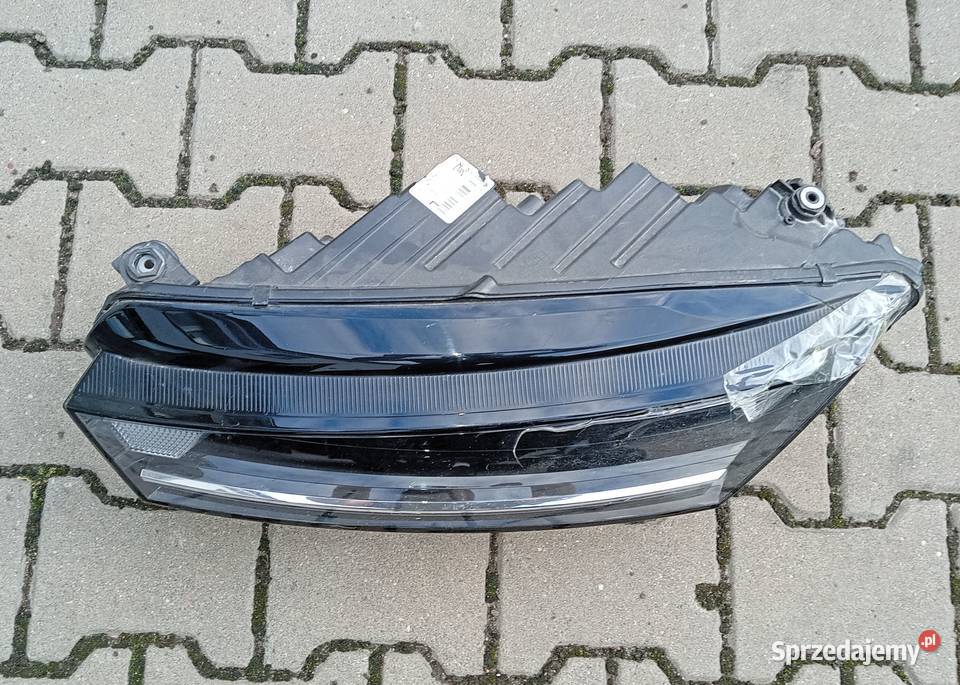 Skoda Octavia IV Full Led reflektor lampa lewy Lampy przednie Przeźmierowo
