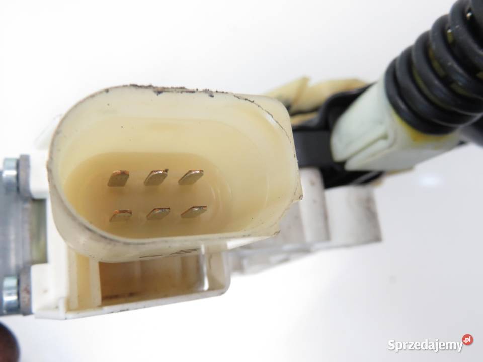 PODNOŚNIK SZYBY PRAWY PRZEDNI BMW 5 F10 71821329