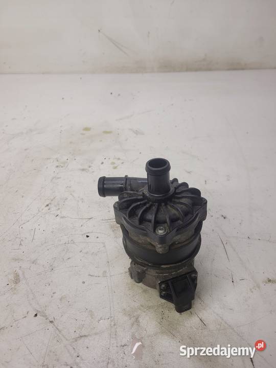 POMPA WODY AUDI A4 S4 S5 A6 A7 30 TFSI 8K0965567 Przystajń