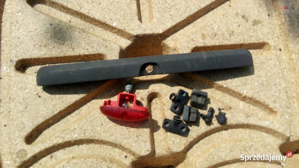 Opel Combo C 05r światło stop z klapy