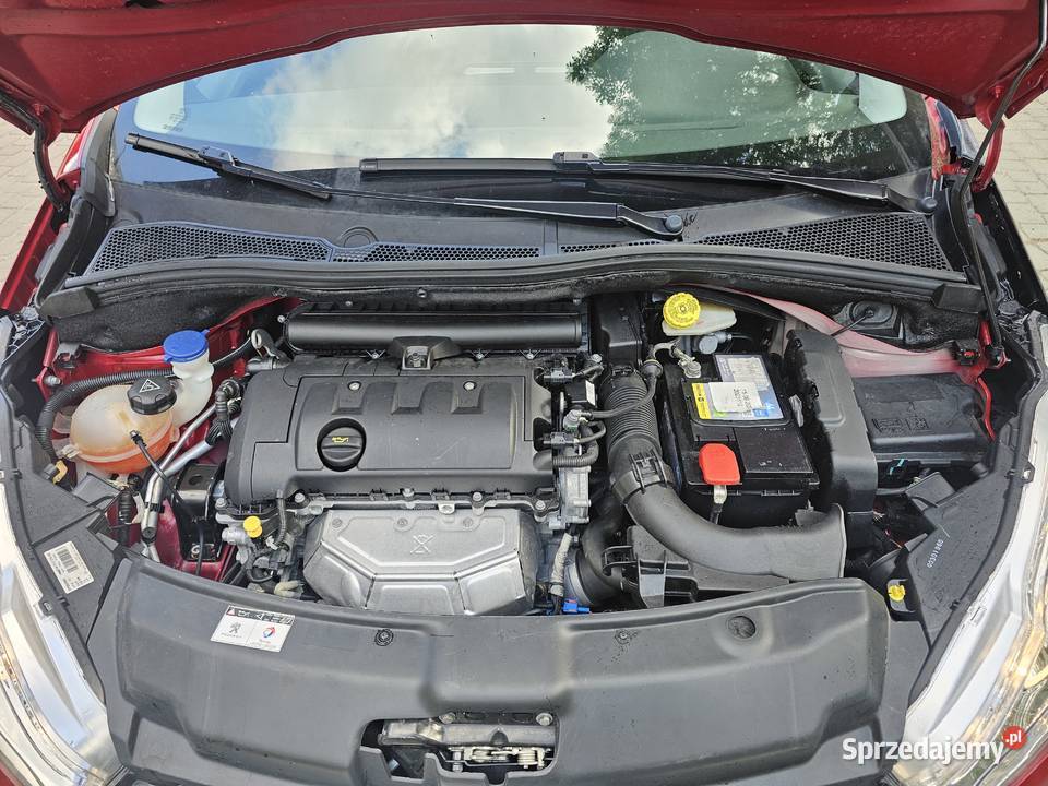 Peugeot 208 I 14 14 VTI