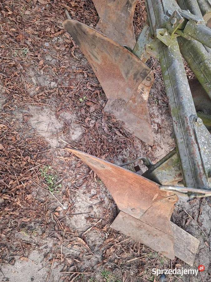 Pług 3 skibowy nieuszkodzony Kunice sprzedam