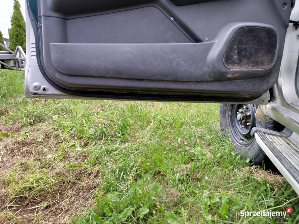 Mitsubishi L200 II 25 TD 9601 Kościerzyna