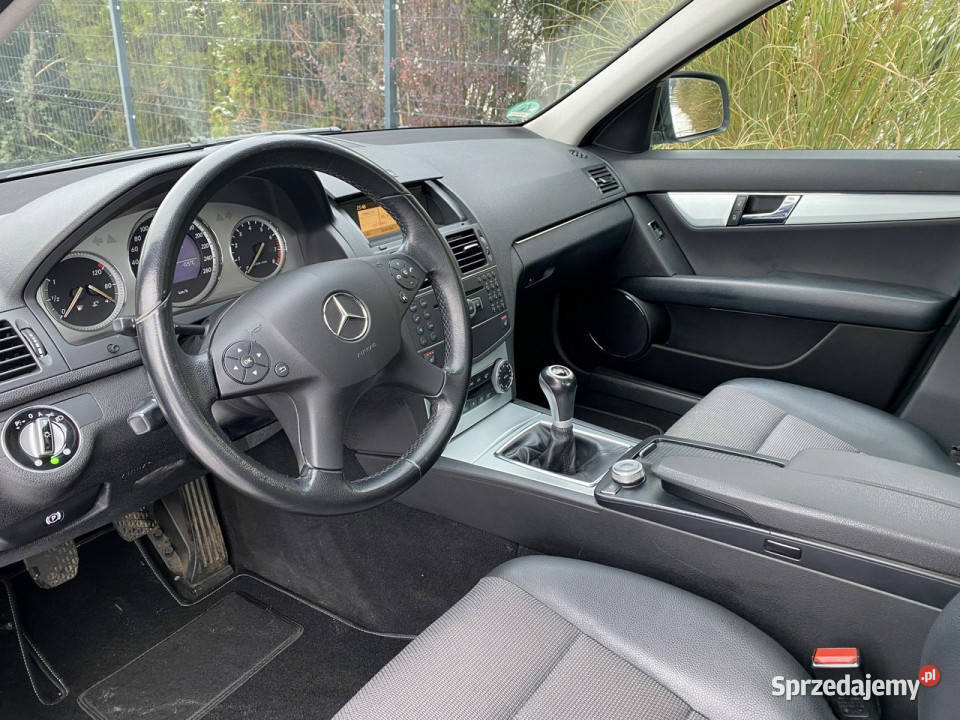 Mercedes C 200 zadbana 100 oryginalny przebieg lakier metallic Poznań