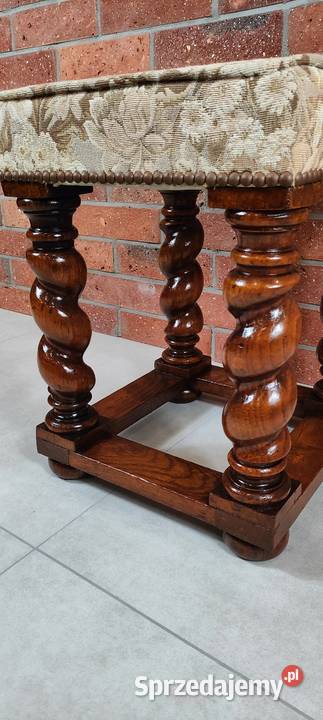 Piękny taboret dębowy Łagów