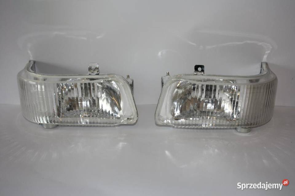 Lampa przednia Yanmar F180F220F222F200 Do ciągników Tajęcina