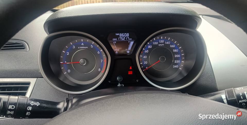 Hyundai Elantra niebieski Elantra lubelskie Niezabitów-Kolonia