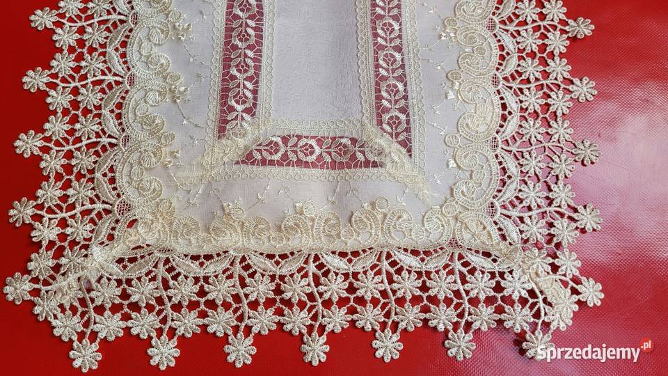 Nietuzinkowy elegancki bieżnik na stół Piekary Śląskie