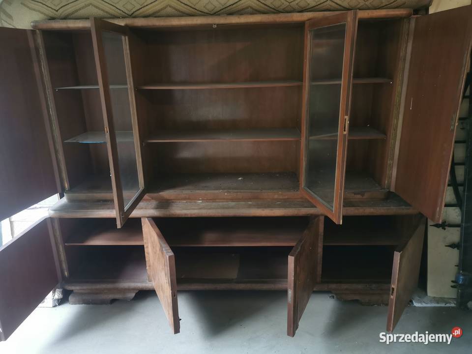 Duża biblioteczka powojenna do niewielkiej wielkopolskie Poznań