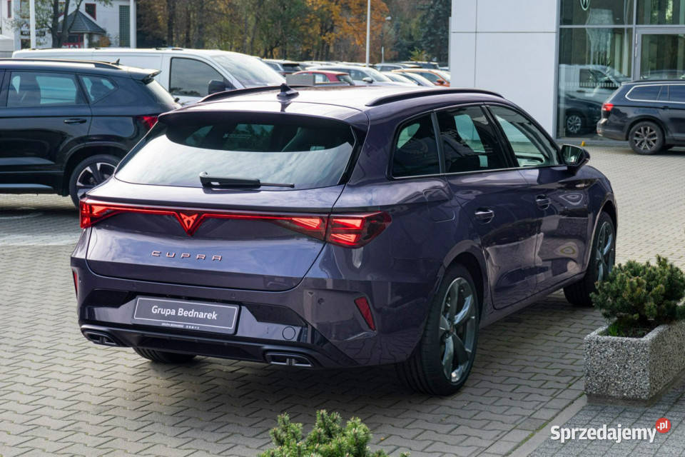 Cupra Leon Sportstourer 15 eTSI 150 DSG Dostępny isofix Łódź