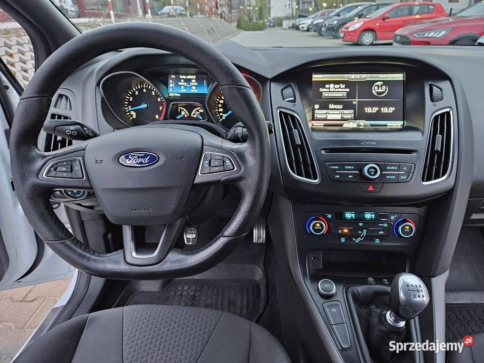Ford Focus STLine 2016 15 benzyna 150 salon manualna podkarpackie Rzeszów