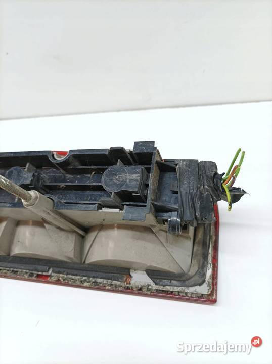 LAMPA TYŁ PRAWA EUROPA LIFT Ford Transit V Rok produkcji 2006