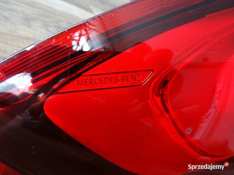 MERCEDES B klasa W247 LAMPA TYLNA LEWA