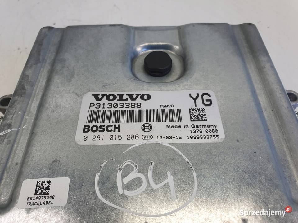 Volvo V70 III 24 D5 STEROWNIK SILNIKA komputer Janów