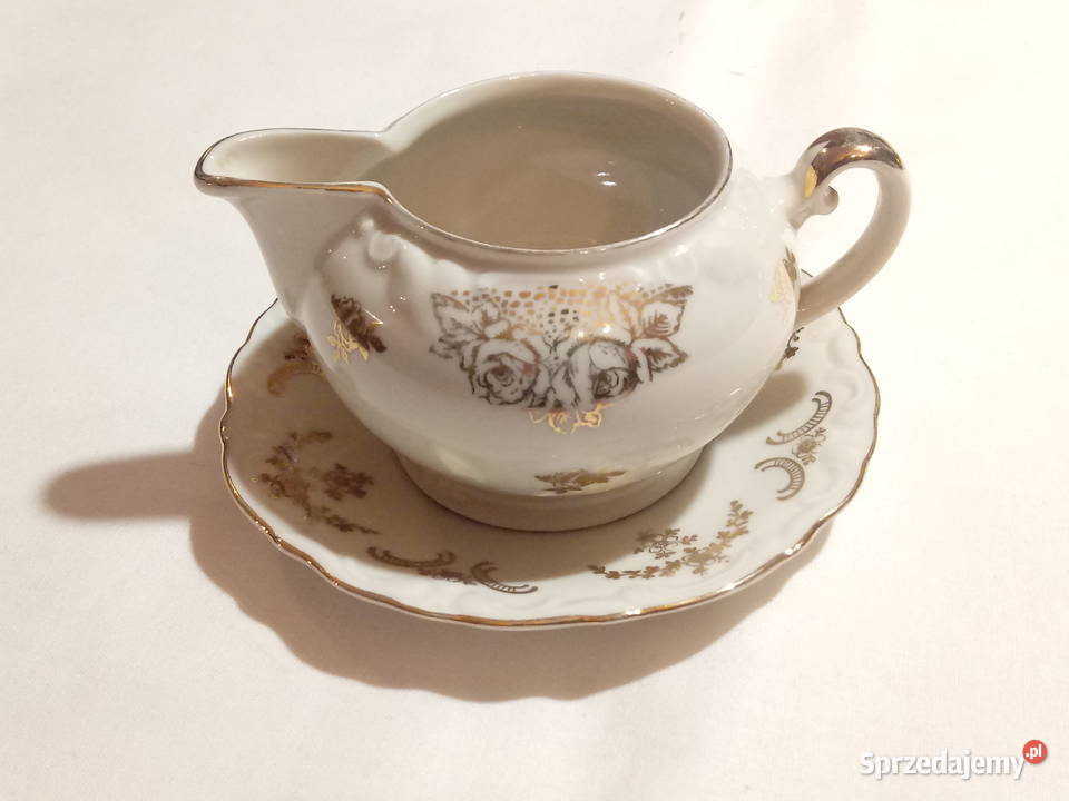 porcelanowy stary mlecznik z talerzykiem Piotrówek sprzedam