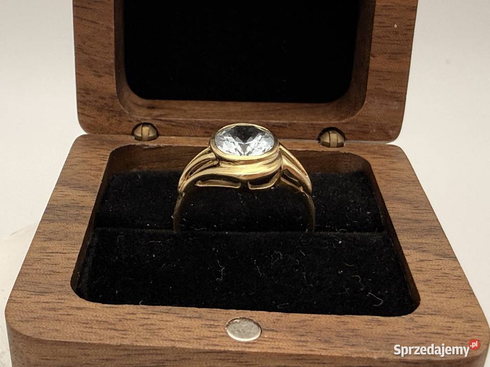 Lodowoniebieskie Marzenie Koktajlowy Pierścionek sprzedam