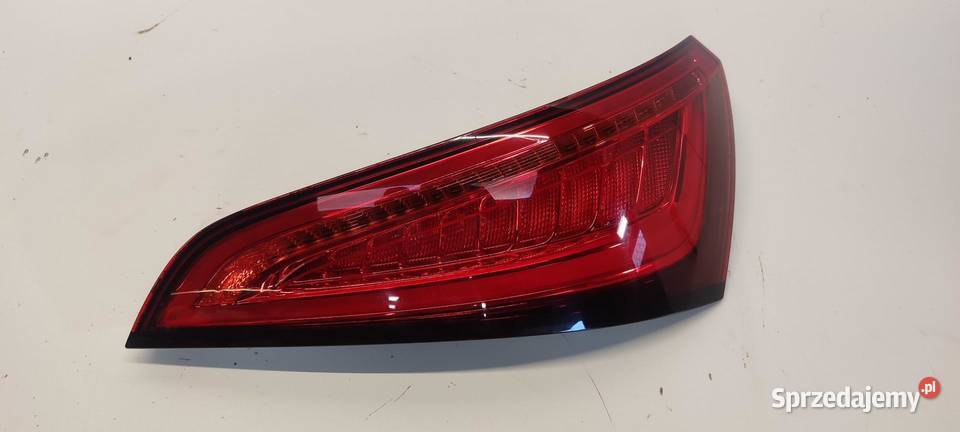 AUDI Q5 8R LAMPA PRAWY TYŁ 8R0945094C osobowe Lampy cofania