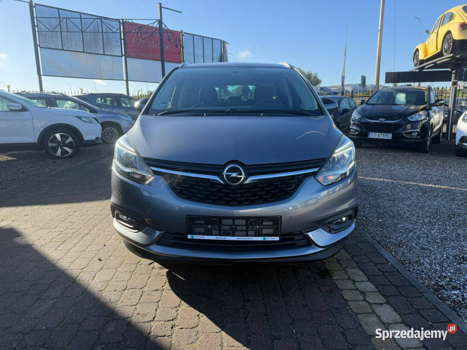 Opel Zafira Opel Zafira 2018 14 140 7 osobowy Rok produkcji 2018 Słupsk