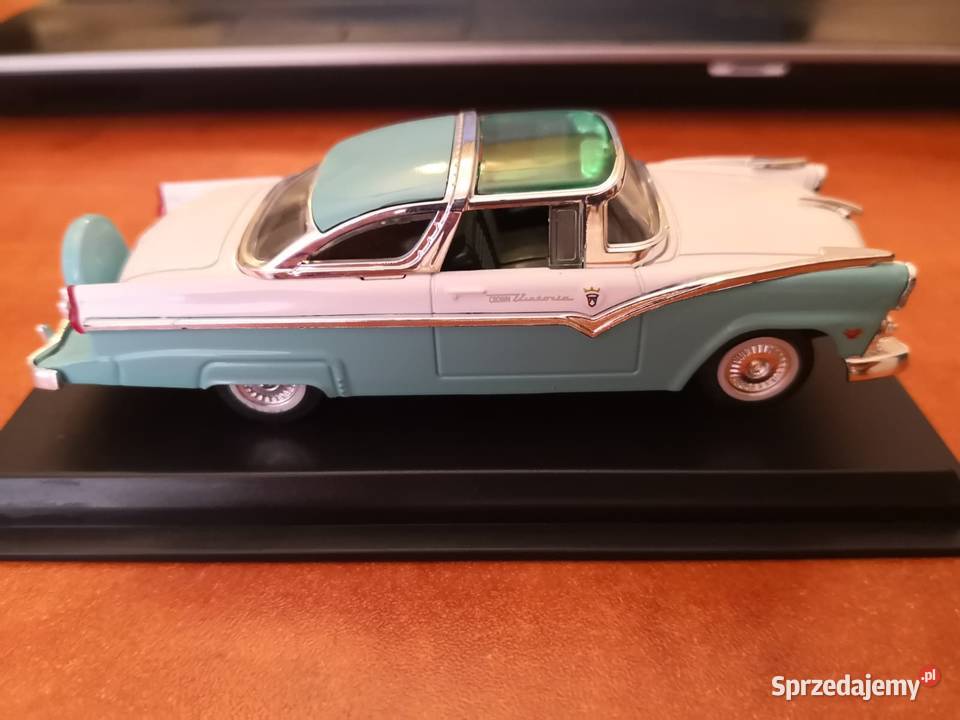 Model Ford Fairlaine Crown Victoria 143 dolnośląskie