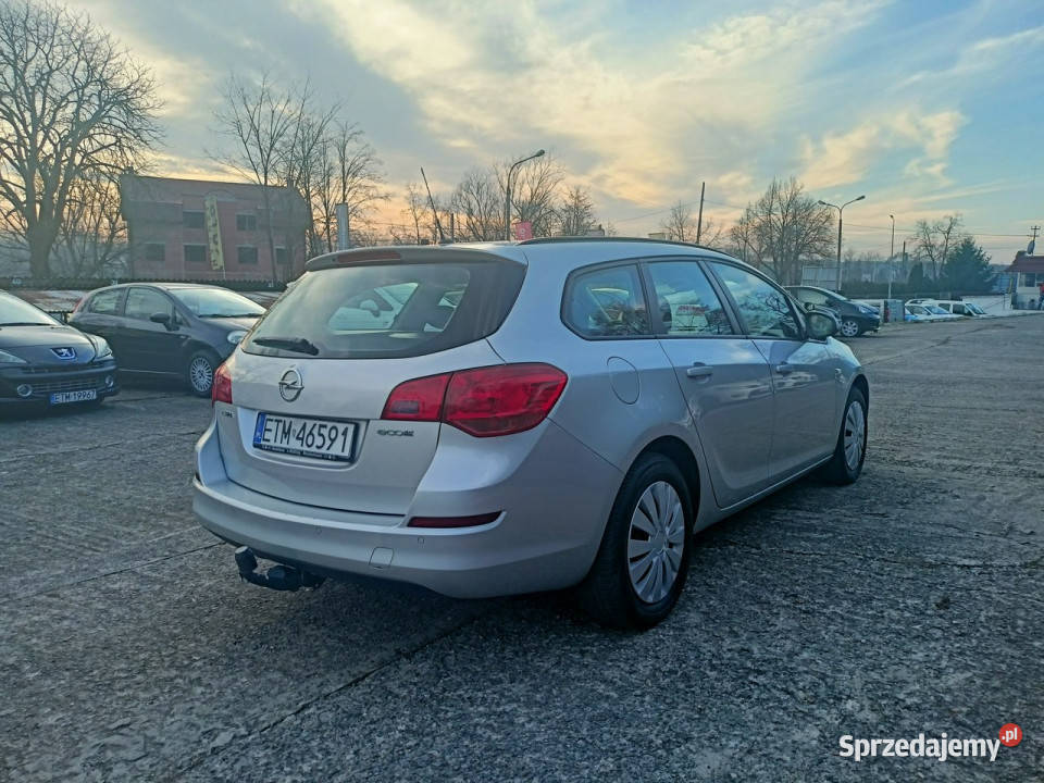 Opel Astra zadbany serwisowany zarejestrowany światła przeciwmgielne