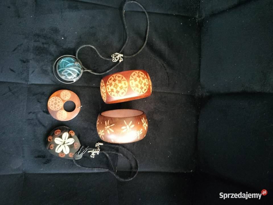 Bransoletki wisiorki zawieszki drewno szkło pel
