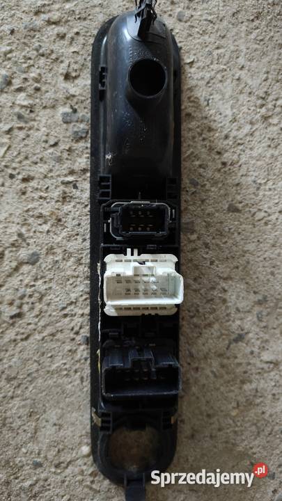 Panel szyb przełącznik Espace mk4 8200519359 osobowe Sulejów