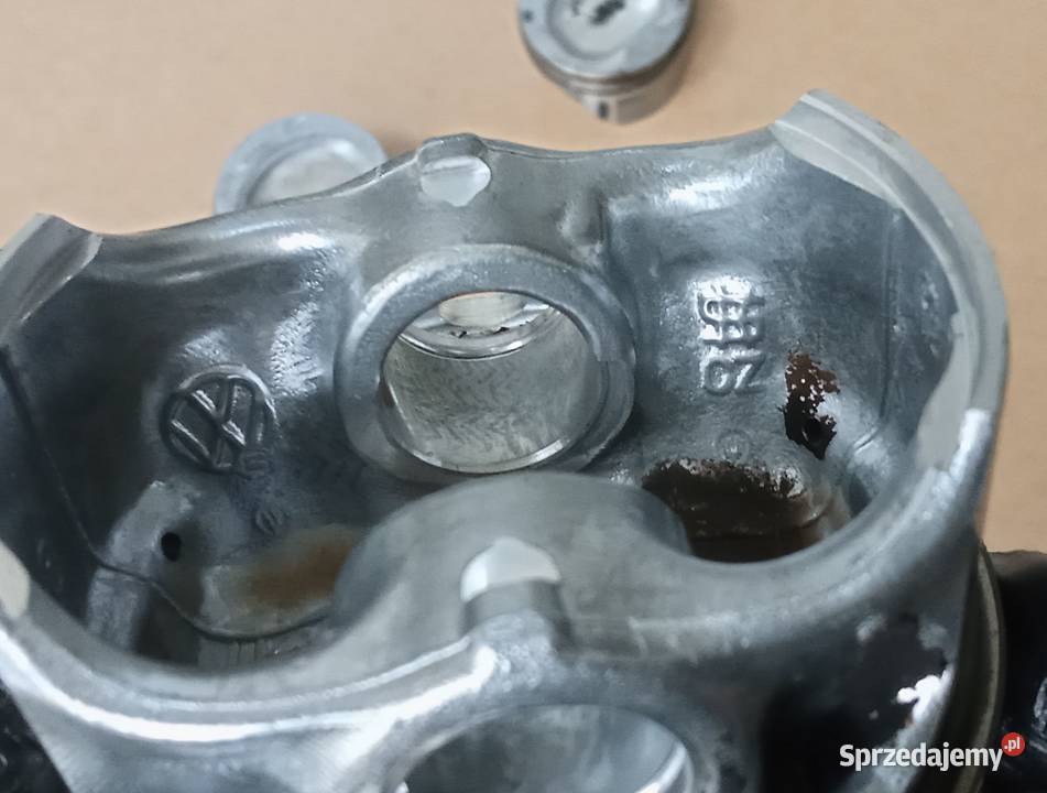 Tłok 076182 14TSI CAX VW Audi Skoda Seat 03CAK