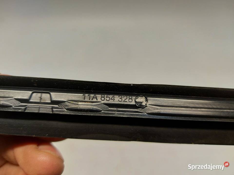 VW ID4 11A 2024r SUV 5D LISTWA SZYBY CZOŁOWEJ