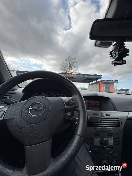 Opel Astra H 19 Cdti 2006 4/5
