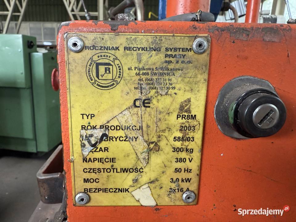 Belownica prasa do makulatury Roczniak PR8M Produkcja Tarnowskie Góry sprzedam