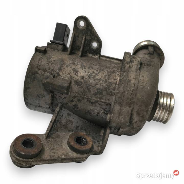 POMPA WODY BMW E90 E91 E92 E60 E81 E87 20 16V Chełm