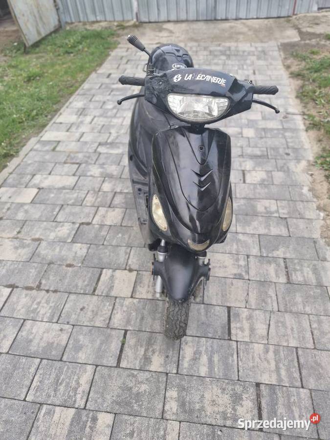 Sprzedam skuter 50 z kaskiem