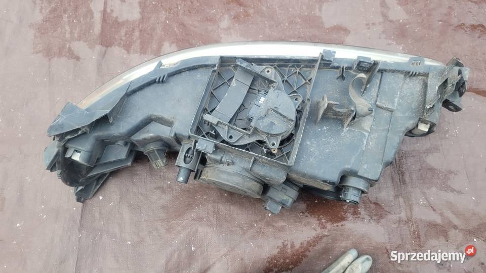 Volvo S60 I XC70 V70 II REFLEKTOR PRAWY LAMPA Ruda Śląska