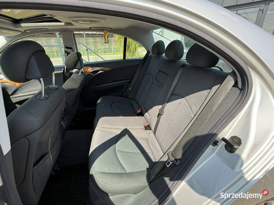 Mercedes E 220 ELEGANCEautomatsuper stanz ASR (kontrola trakcji) Dąbrowa