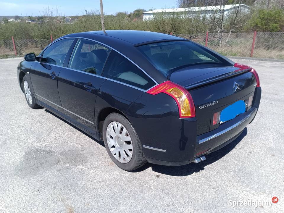 Limuzyna Citroen C6