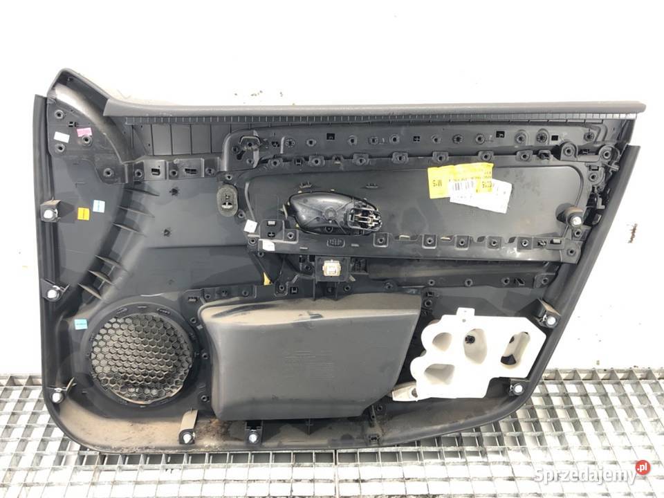 BOCZEK DRZWI LEWY PRZÓD RENAULT LAGUNA III