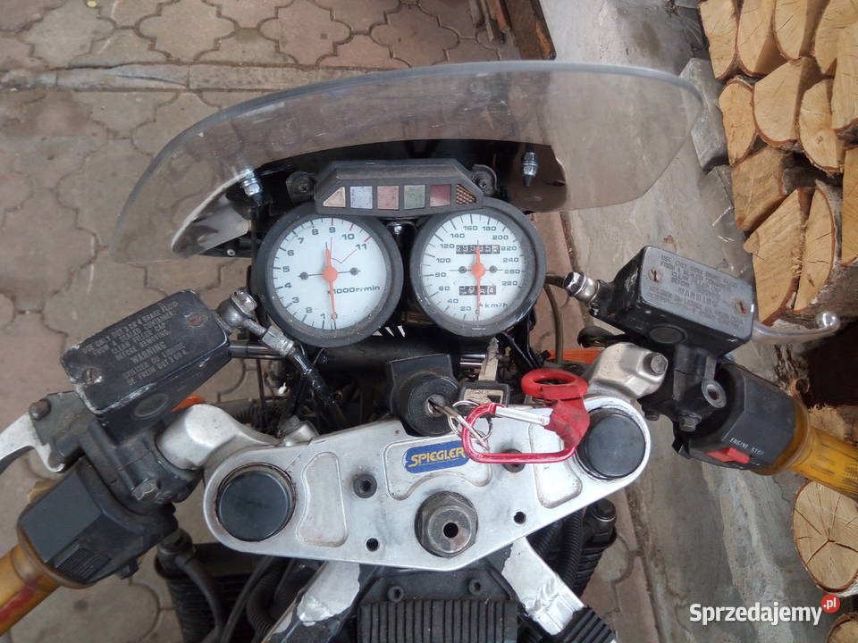 Suzuki GSXR 1100 Strieetfighter Zabytek 150KM Kielce