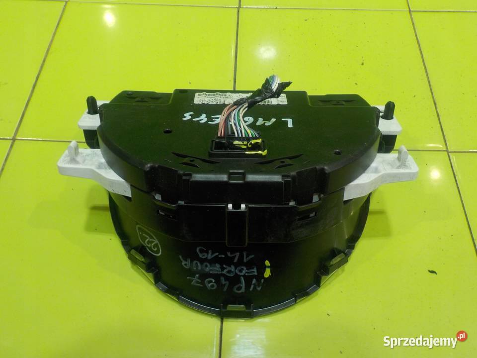 SMART FORFOUR II 10 B 16r 5D licznik zegary Liczniki i zegary Suków