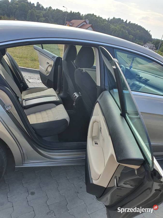 Volkswagen Passat CC garażowany Olszana