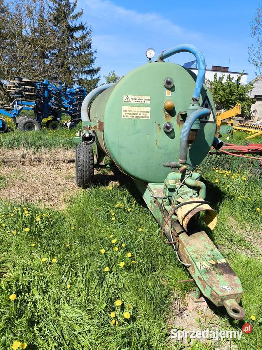 Wóz asenizacyjny beczkowóz Pomot Chojna Zawda