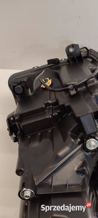 SUZUKI SWIFT MK9 LAMPA PRAWY PRZÓD ANGLIK RHD osobowe