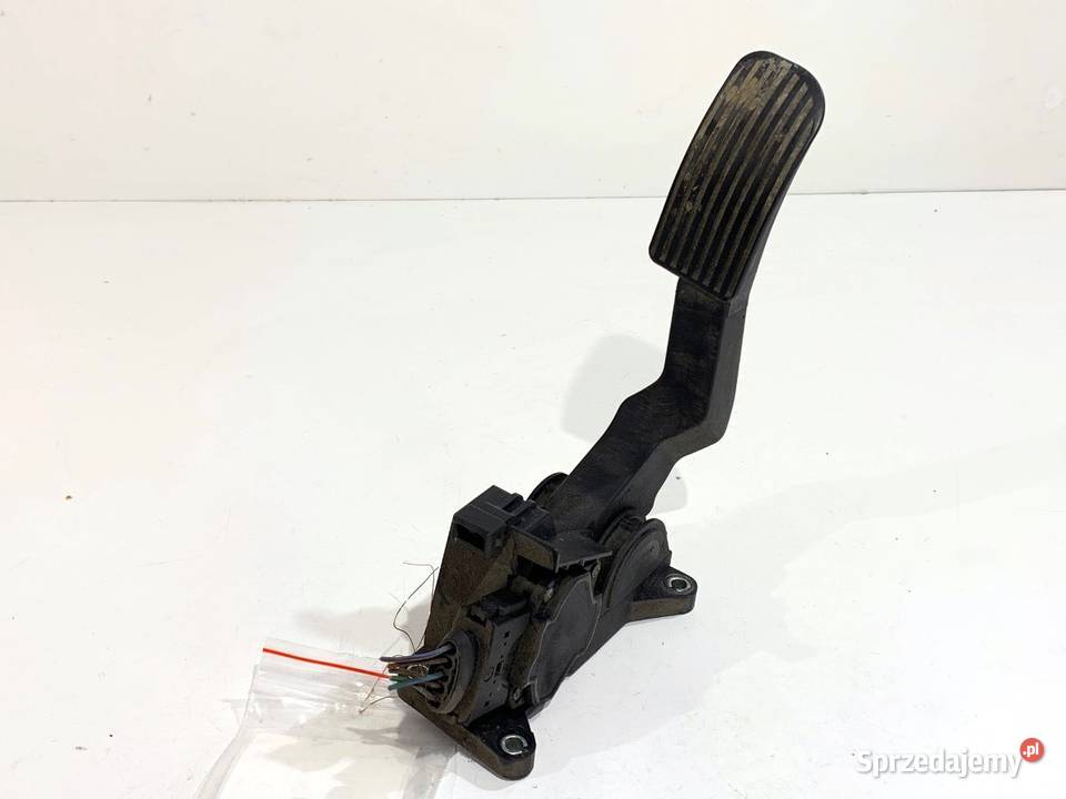 POTENCJOMETR GAZU MERCEDES W903 22 109 9506